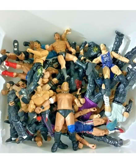 Photo of Wrestling Figures (Newstead TD6) #1