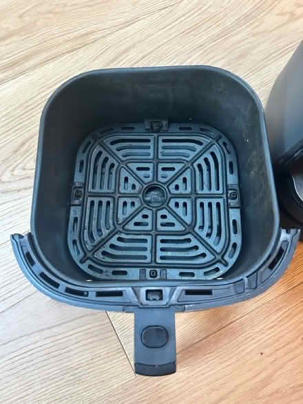 Photo of free Cosori air fryer (Stroud Green N4) #3