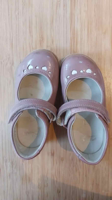 Photo of free Girls shoes size 8-10 (Kingston KT1) #2