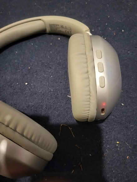 Photo of free Goodmans headphones broken but work (WV11) #1