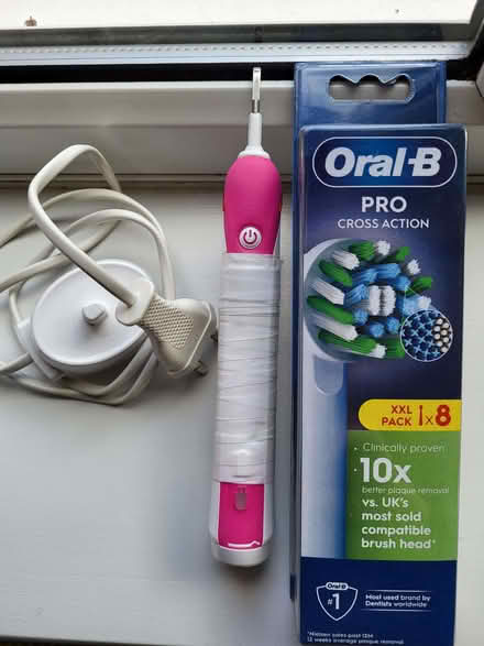Photo of free Oral B ELectric Toothbrush + Charger & Toothbrush heads (Bayston Hill SY3) #1