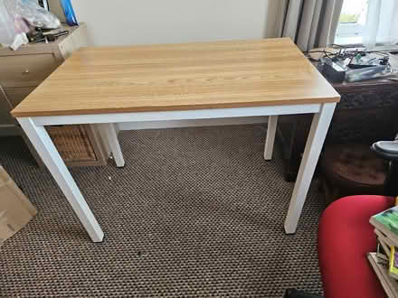 Photo of free Kitchen table (Tilehurst RG30) #1