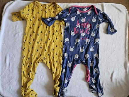 Photo of free Girls clothes 1-3 years (CR0) #2