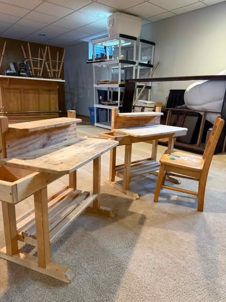 Photo of free Kids’ Desks (Tacoma) #2