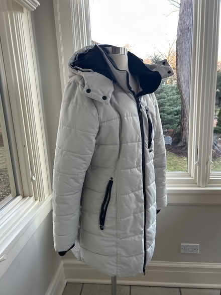 Photo of free Women’s winter coat size Large (NW Evanston) #4