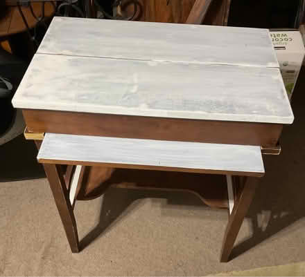 Photo of free Desk (Gurnee near Great America) #1