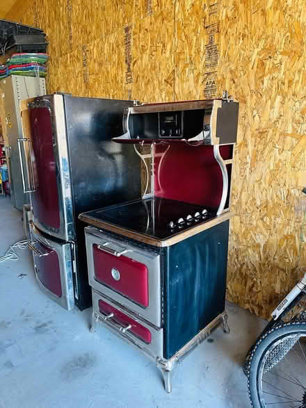 Photo of free Vintage Kitchen Appliances (Salem, Utah) #1