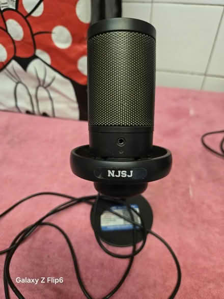 Photo of free 2x microphones (Erith DA8) #3