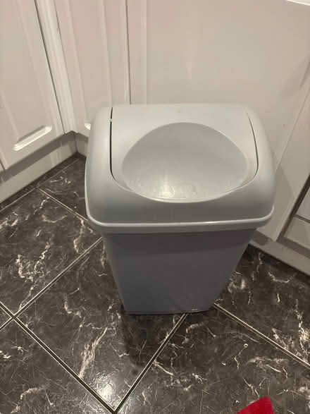Photo of free Medium swing top bin (Cheadle hulme SK8) #1