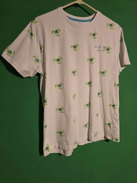 Photo of free Recycling ♻️ T-shirt - L (West 7th) #1