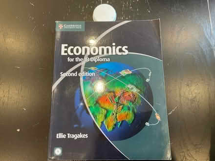 Photo of free IB Economics book (Hampstead, mw3) #1