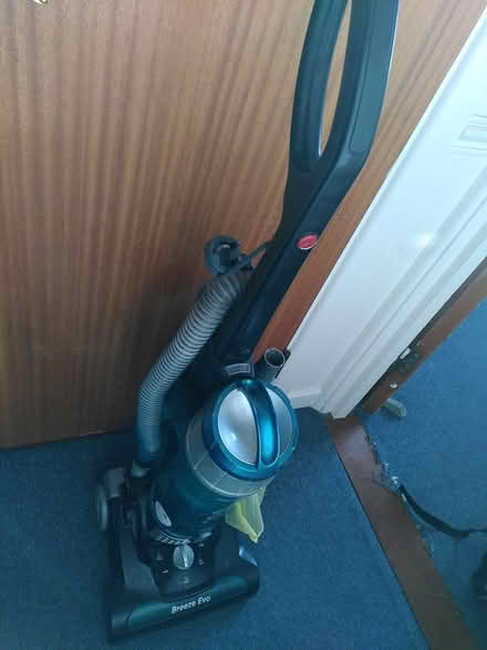 Photo of free Upright hoover (TR7) #3