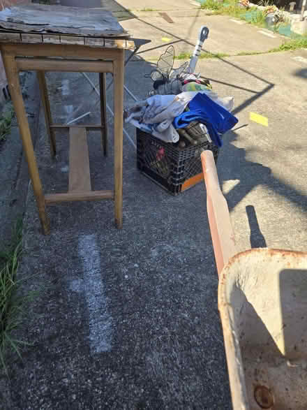 Photo of free Curbside pickup: Lots of misc (El Sobrante) #1