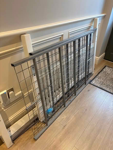 Photo of free 4foot 6 inches Double bed frame (D 15) #1