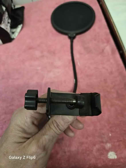 Photo of free Mic cover (Erith DA8) #2