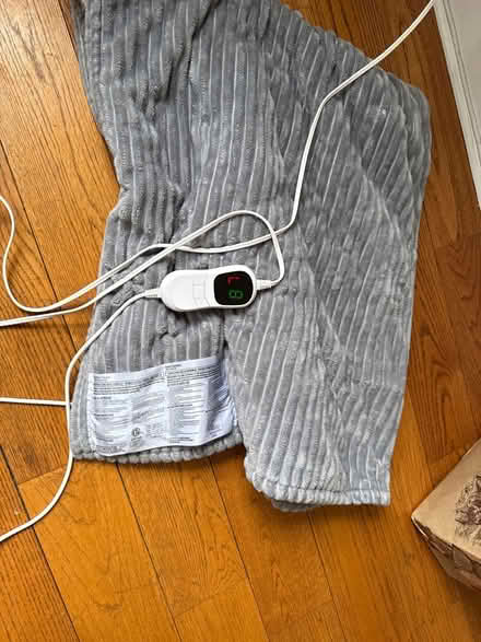Photo of free Electric heating blanket (Riverdale, Bronx, New York) #2