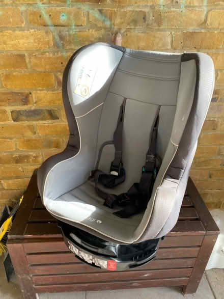 Photo of free Car seat (Croydon) #1