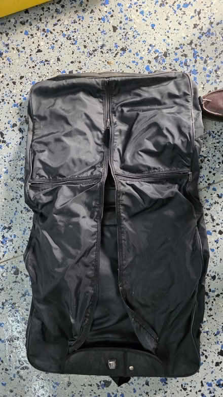 Photo of free Carry on Suit Bag (Arnold) #2