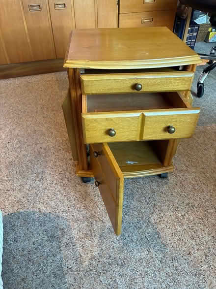 Photo of free Small side table / cupboard (Portsmouth PO3 Baffins) #2