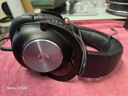 Photo of free LG head phones (Erith DA8) #2