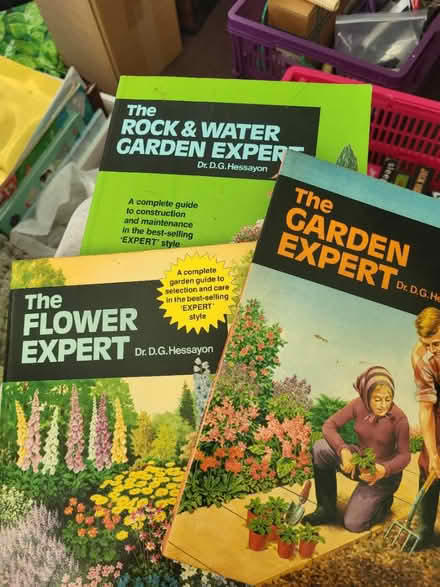 Photo of free Books (Pr23uq Pr2 3uq) #2