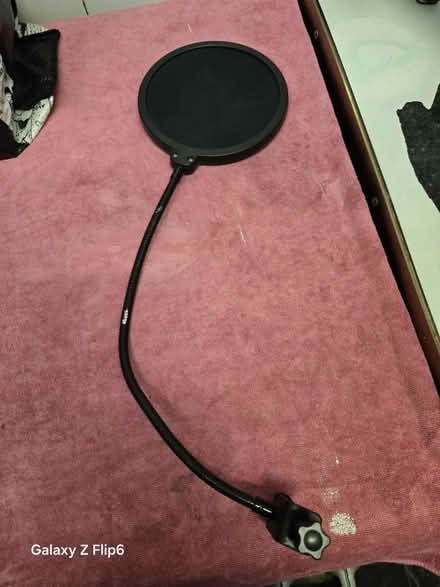 Photo of free Mic cover (Erith DA8) #1