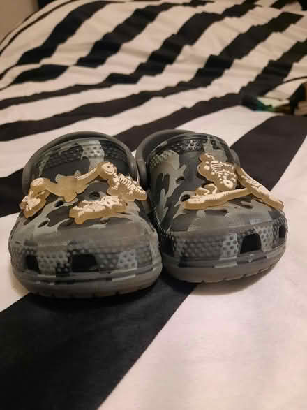 Photo of free Children's Crocs shoes size 7 (Bramley LS13) #2