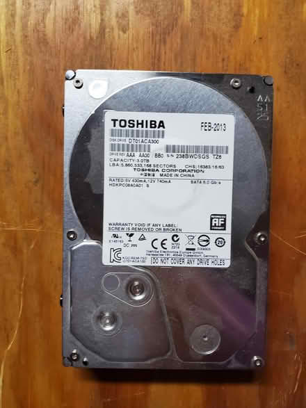 Photo of free Computer - hard drives (Hyde Park (central -east)) #1