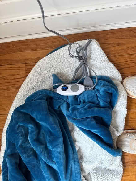 Photo of free Electric blanket (Riverdale, Bronx, New York) #1