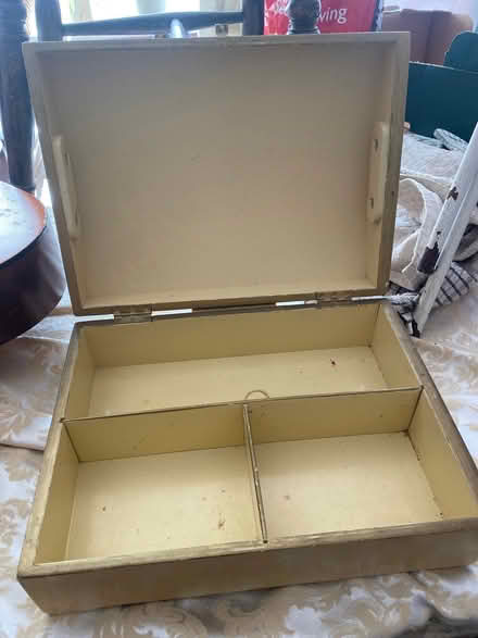 Photo of free Small box with hunting scene (Fenlake MK41) #2