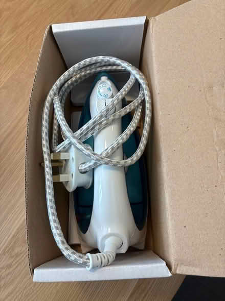 Photo of free Tesco steam iron (Bodicote OX16) #2