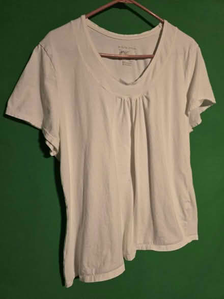 Photo of free White V-neck Tee - 2X 18W/20W (West 7th) #1
