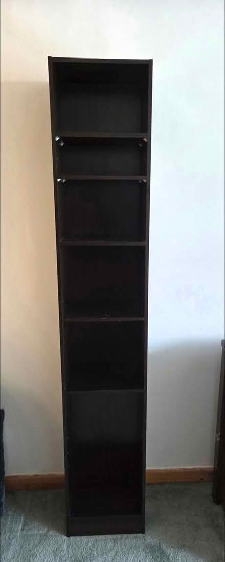 Photo of free Bookcase (Tw5) #1