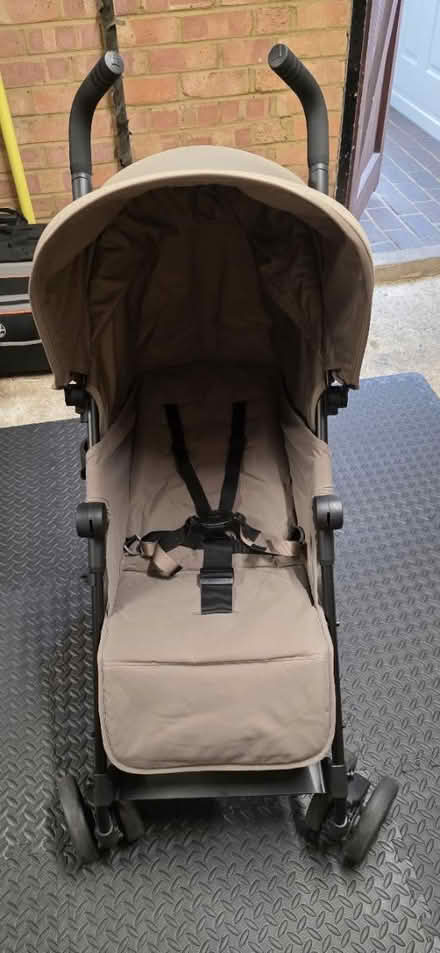 Photo of free Silver Cross buggy (Woodcote Rg8 0sg) #4