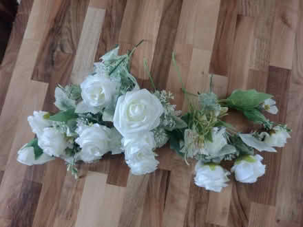 Photo of free Artificial flowers white roses (Addiscombe CR0) #2