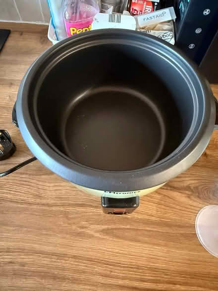 Photo of free Rice cooker with steamer (South Norwood SE25) #4