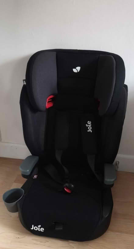 Photo of free Joie car seat (Dublin 18) #1