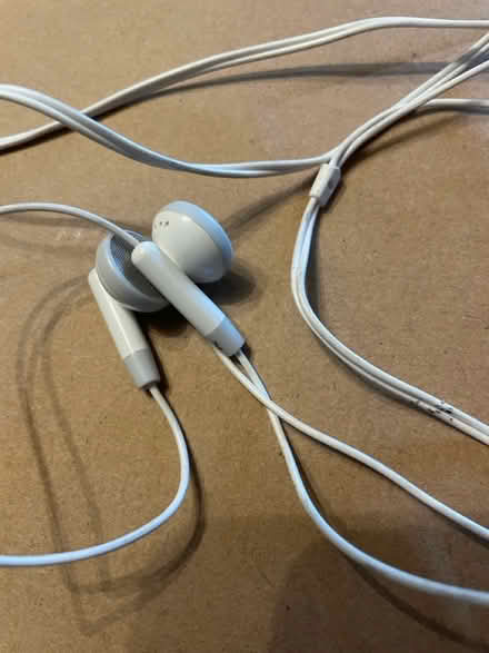 Photo of free White wired headphones (Fawdon NE3) #2
