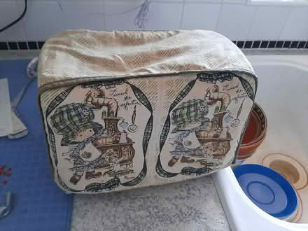 Photo of free Toaster and kettle (Green Street Green BR6 6BU) #2