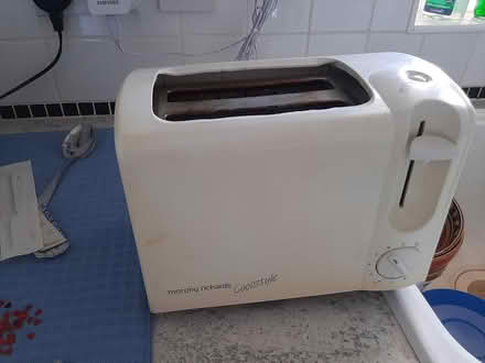 Photo of free Toaster and kettle (Green Street Green BR6 6BU) #1