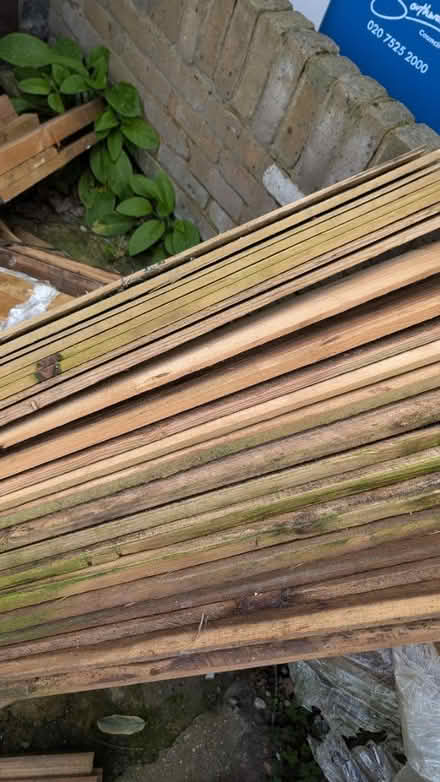 Photo of free Garden bar , dismantled (East dulwich) #4