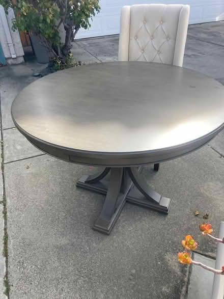 Photo of free Round dining table and 2 chairs (Cambrian area, San Jose) #3