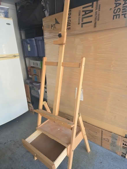 Photo of free Large easel (Blossom Hill & Almaden Expwy) #1