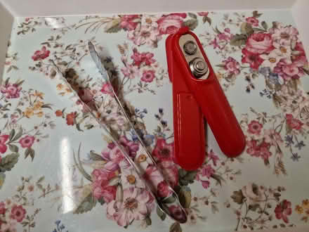Photo of free Can opener, tongs? (Barton/Headington, OX3) #2