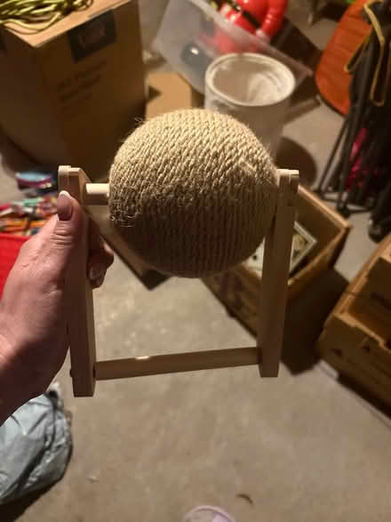 Photo of free Cat scratching post (CR2 South Croydon) #1