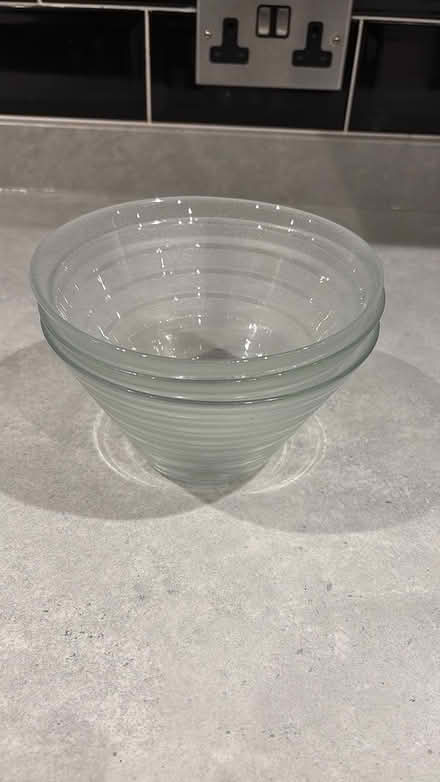 Photo of free 3 glass serving bowls (High Wycombe HP10) #1