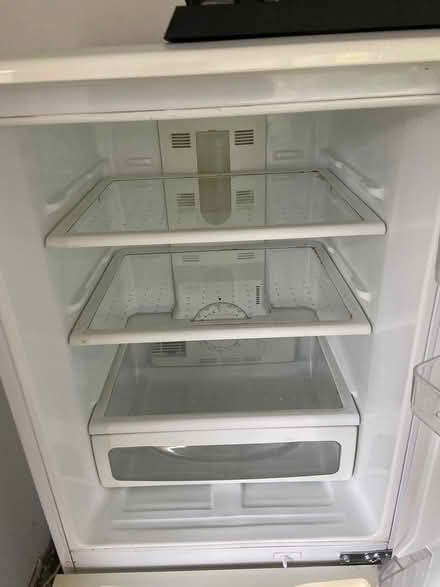 Photo of free LG fridge-freezer (Tulse Hill SW2) #2
