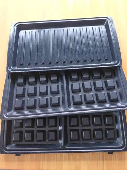 Photo of free Sandwich toaster / waffle maker (CO15) #3