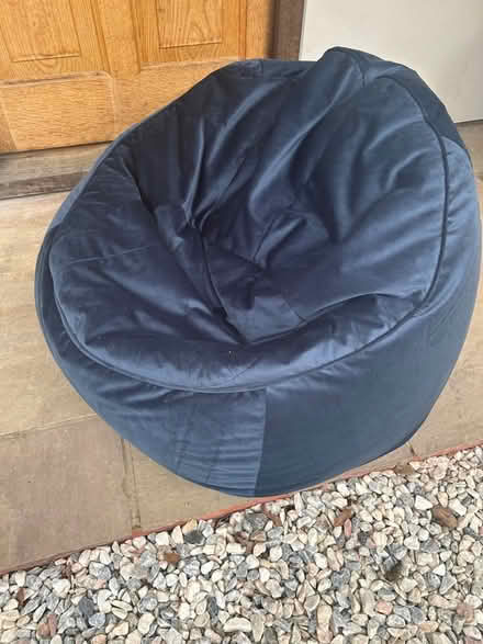 Photo of free Navy chair bean bag (GU9) #1