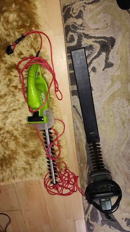 Photo of free 3 electric garden items (L20) #2